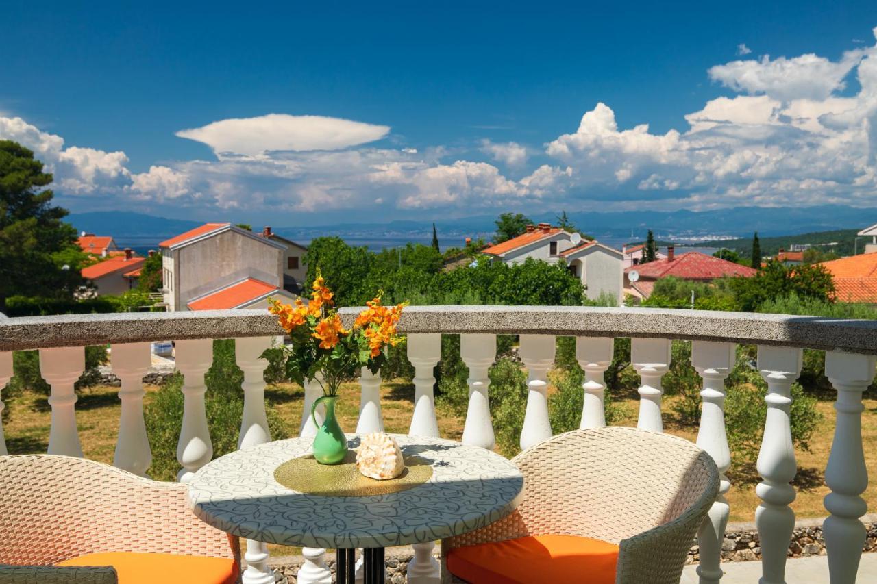 Vila Panorama By El-Pi Tours Малинска Экстерьер фото